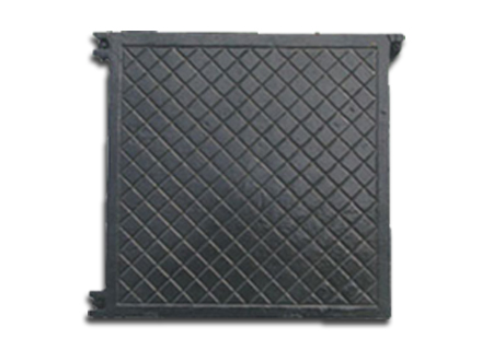 Tampa de cisterna em ferro fundido de 60x60 com porta-cadeado na COFERSED